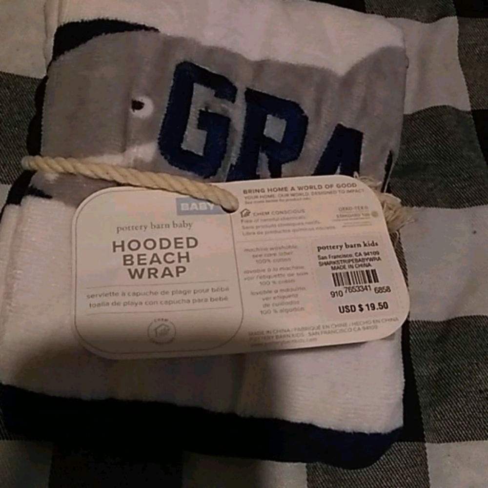 NWT Pottery barn baby hooded beach wrap Grant